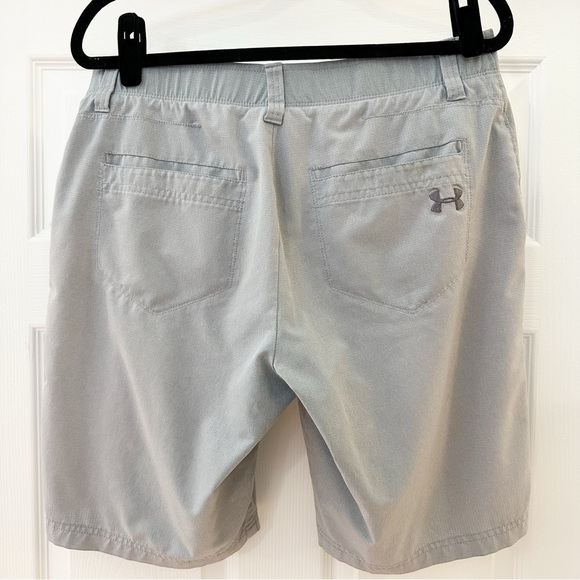 Under Armour Flat front Golf Shorts Quick Dri Elastic Waistband Gray sz 34 - Picture 3 of 4